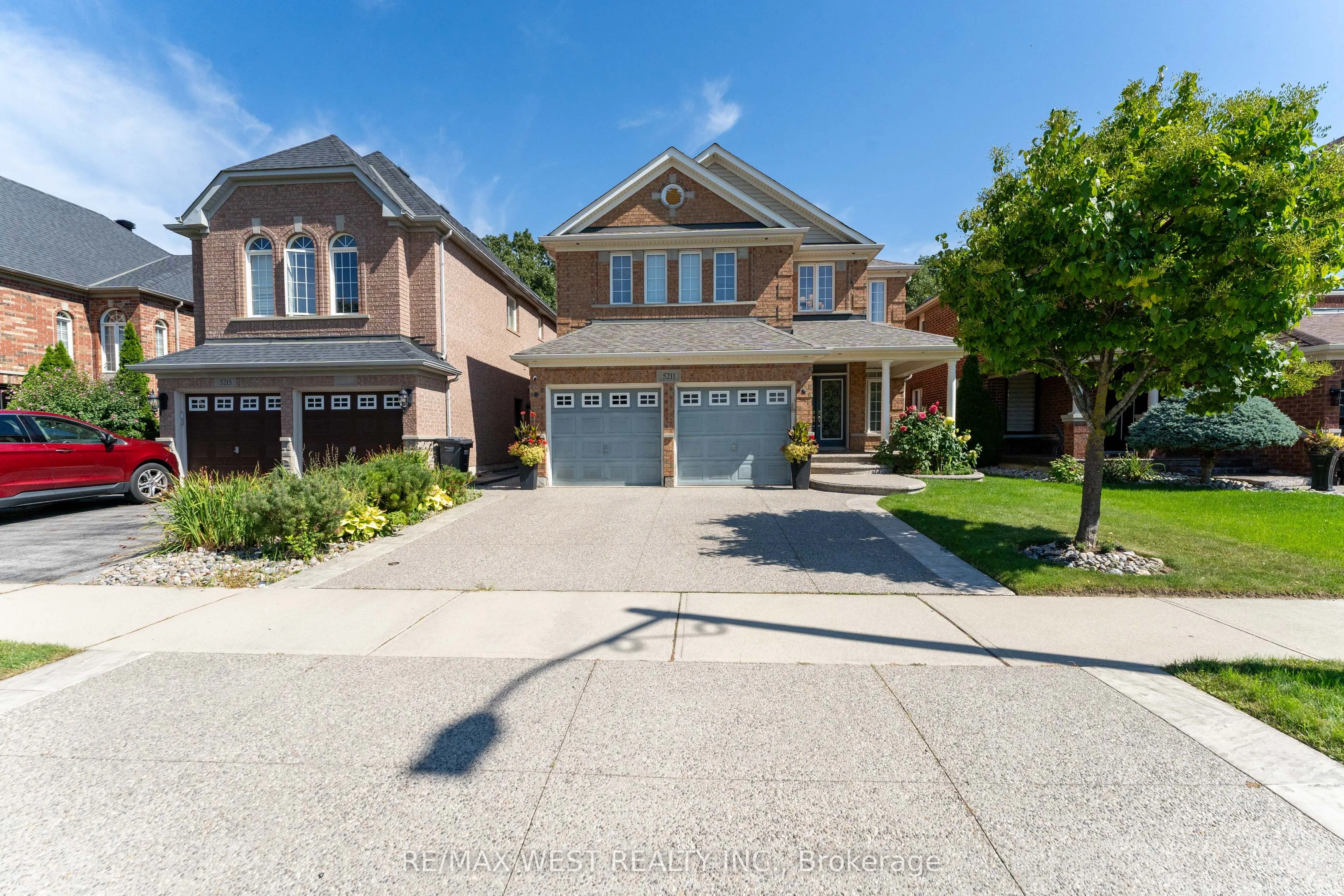 5211 Misty Pine Crescent