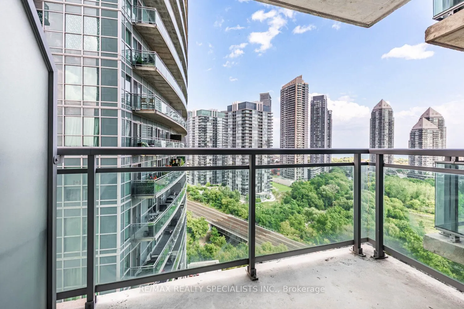 155 Legion Road N, #1714