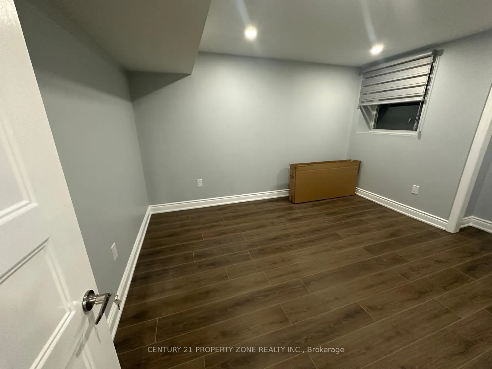 1394 lobelia Crescent, #lower unit