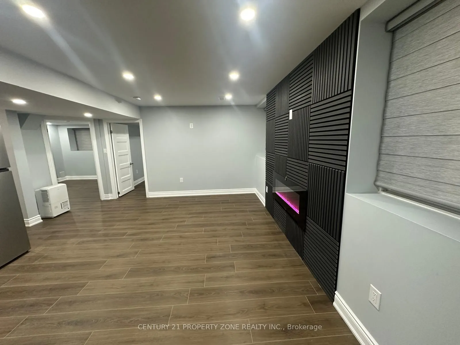 1394 lobelia Crescent, #lower unit
