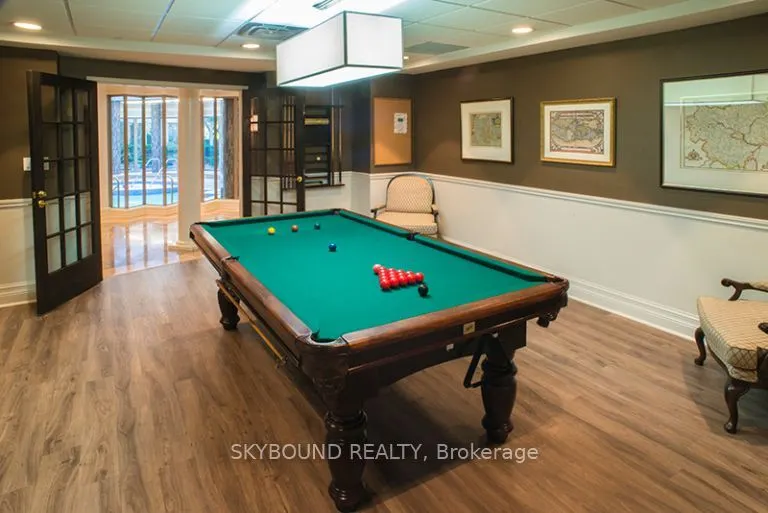 55 Kingsbridge Garden Circle N, #612