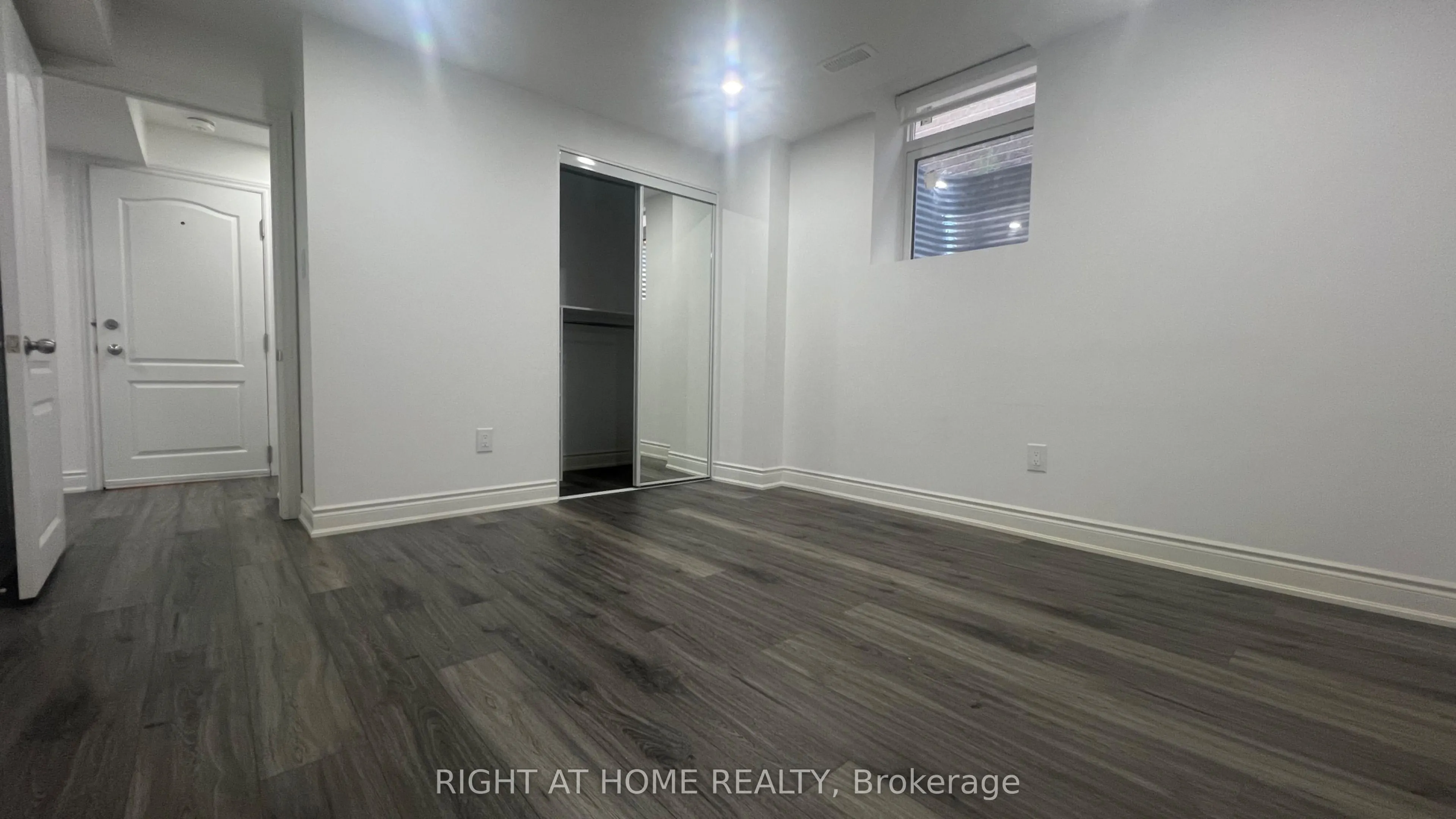 6 Grendon Crescent