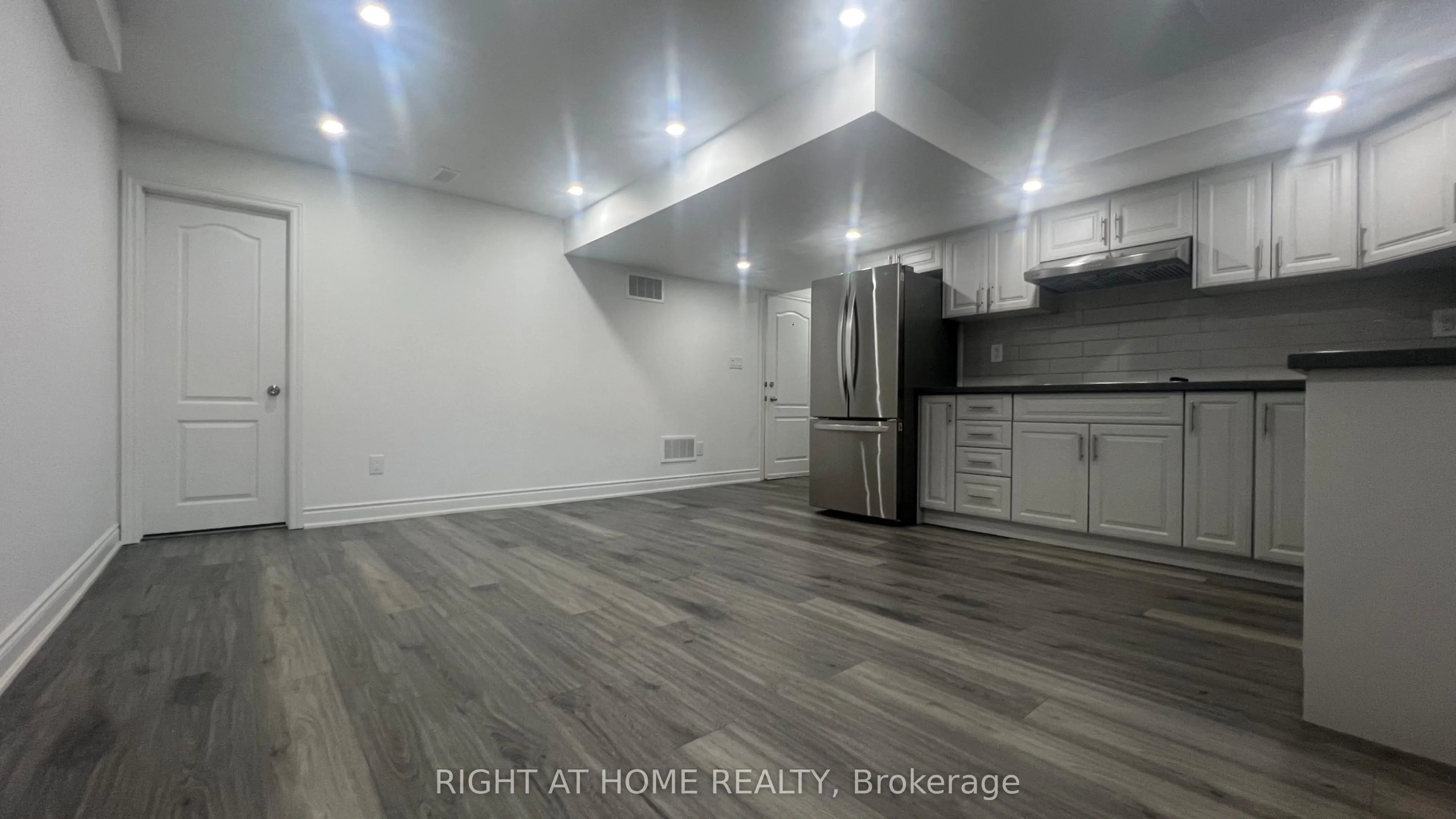 6 Grendon Crescent
