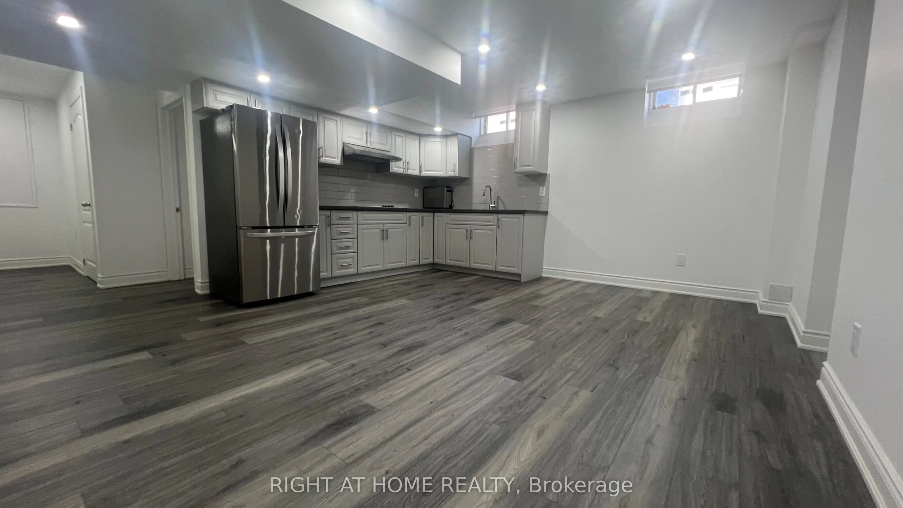 6 Grendon Crescent