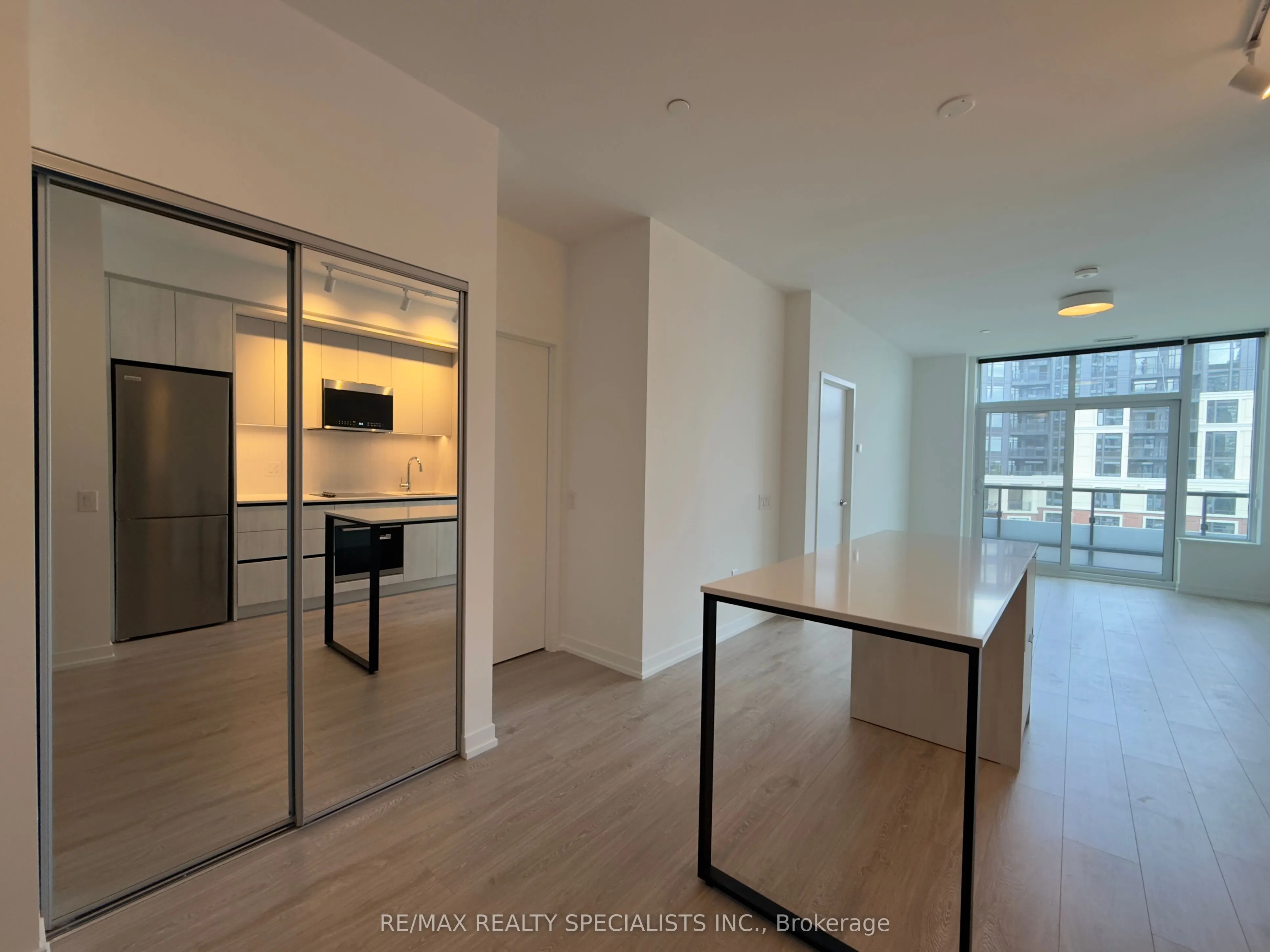 2485 Eglinton Avenue W, #715