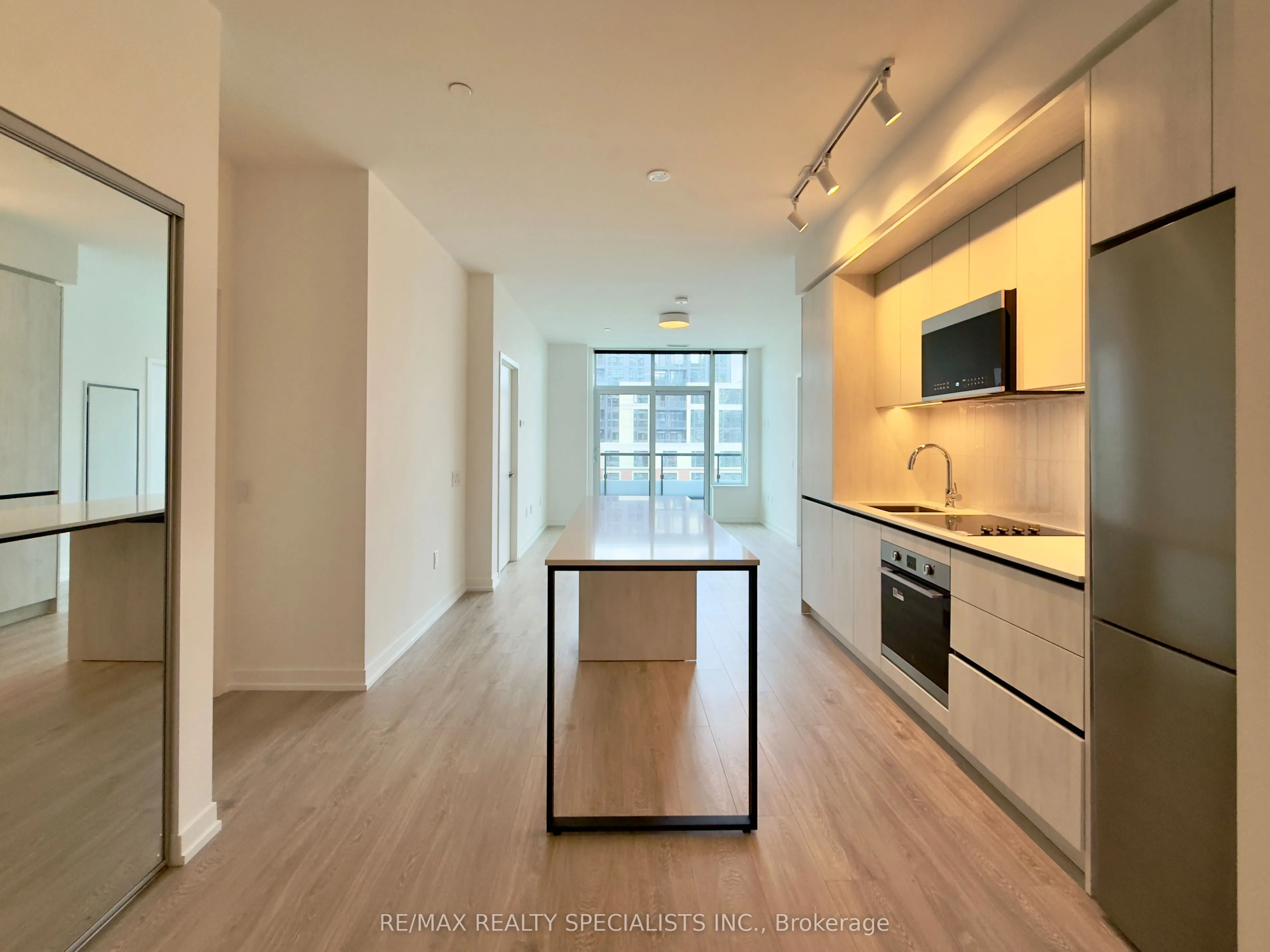 2485 Eglinton Avenue W, #715