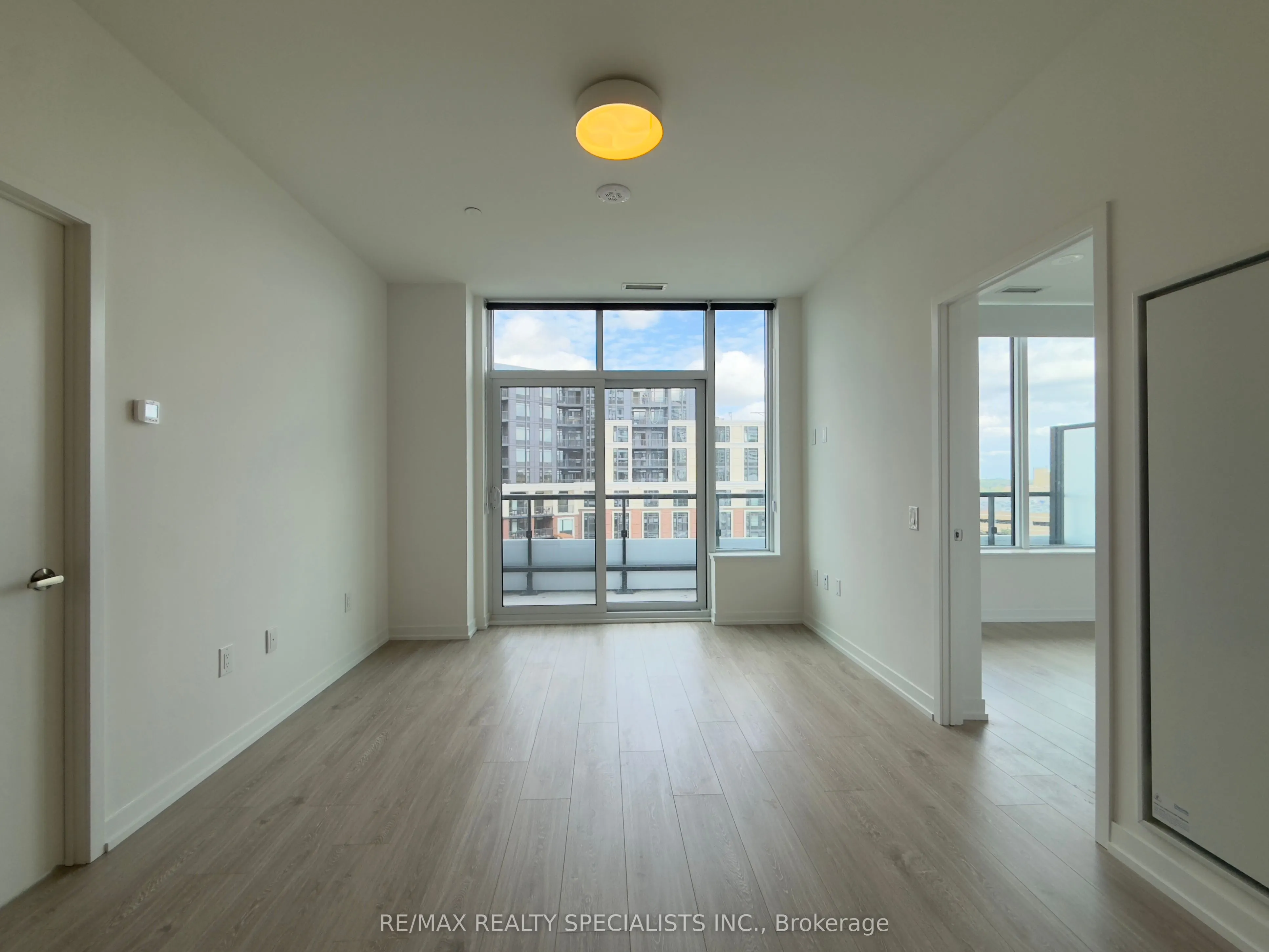 2485 Eglinton Avenue W, #715
