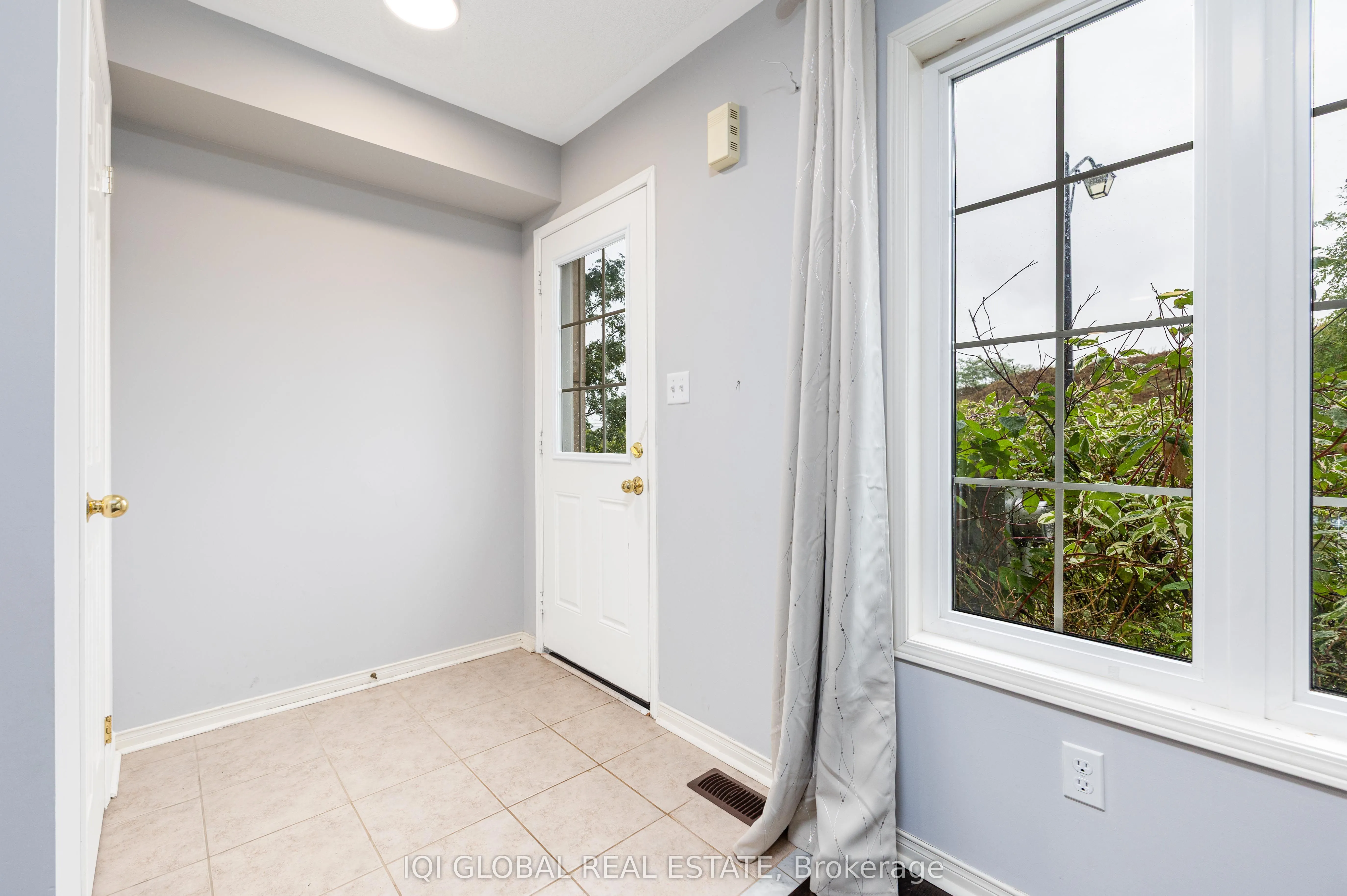 43 Sergio Marchi Street