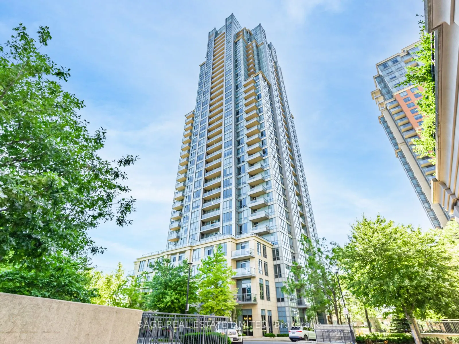 15 Viking Lane, #302