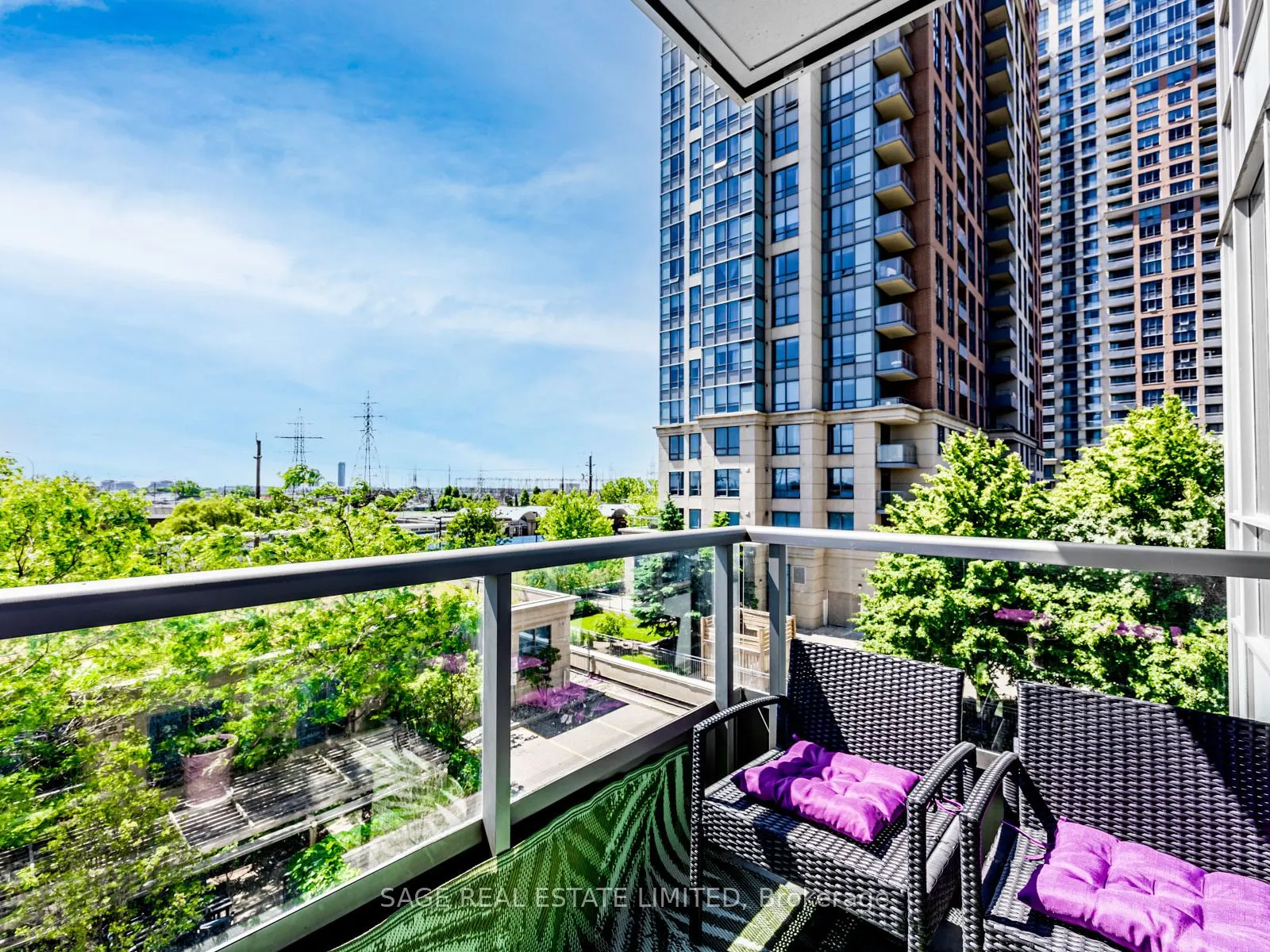 15 Viking Lane, #302