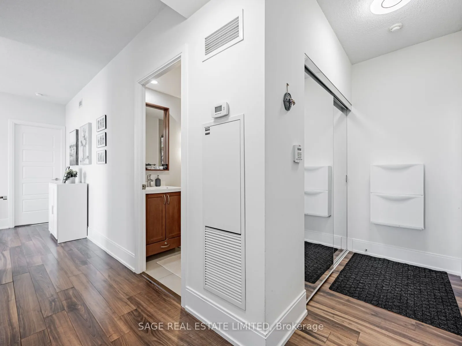 15 Viking Lane, #302
