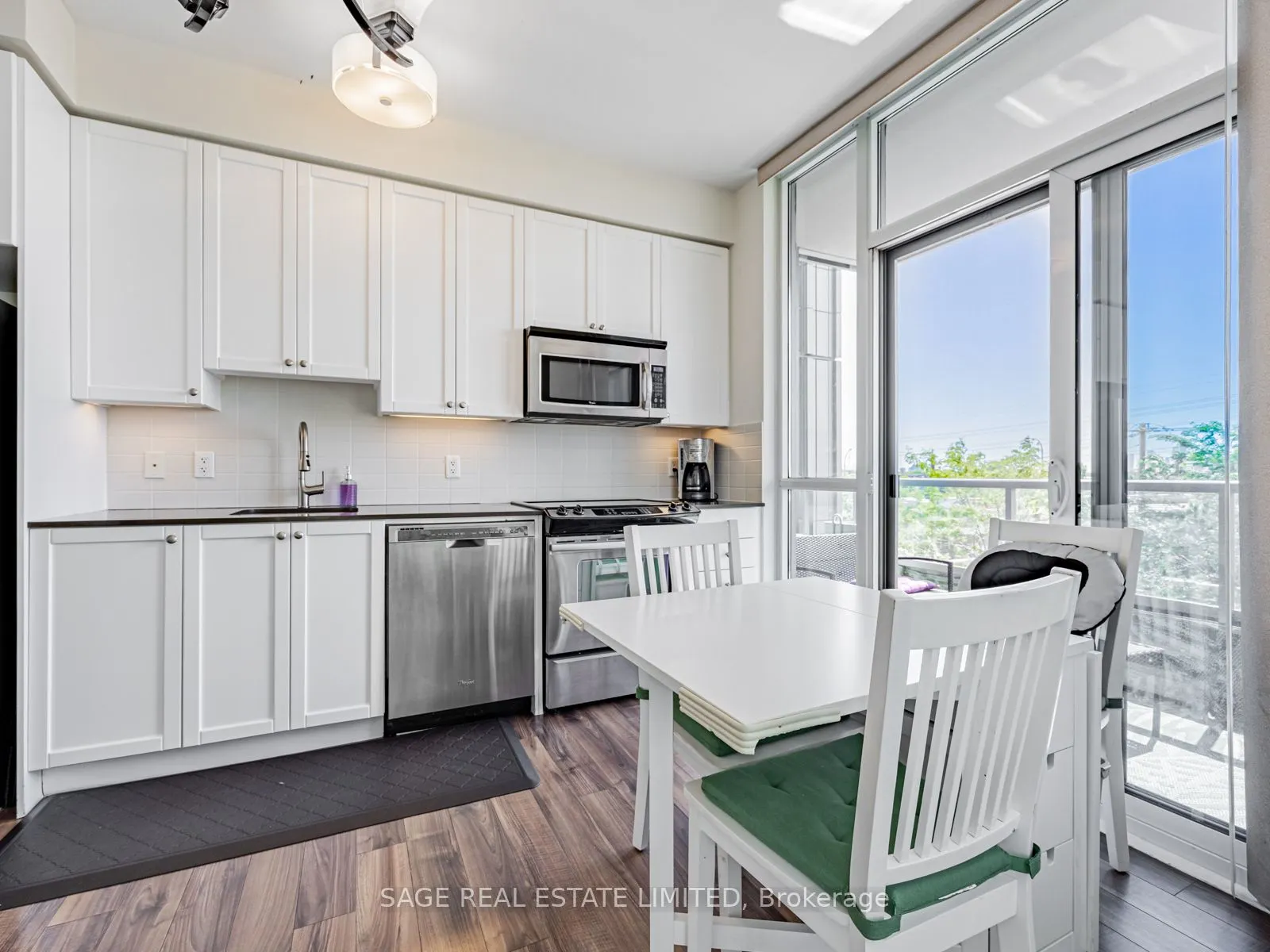 15 Viking Lane, #302
