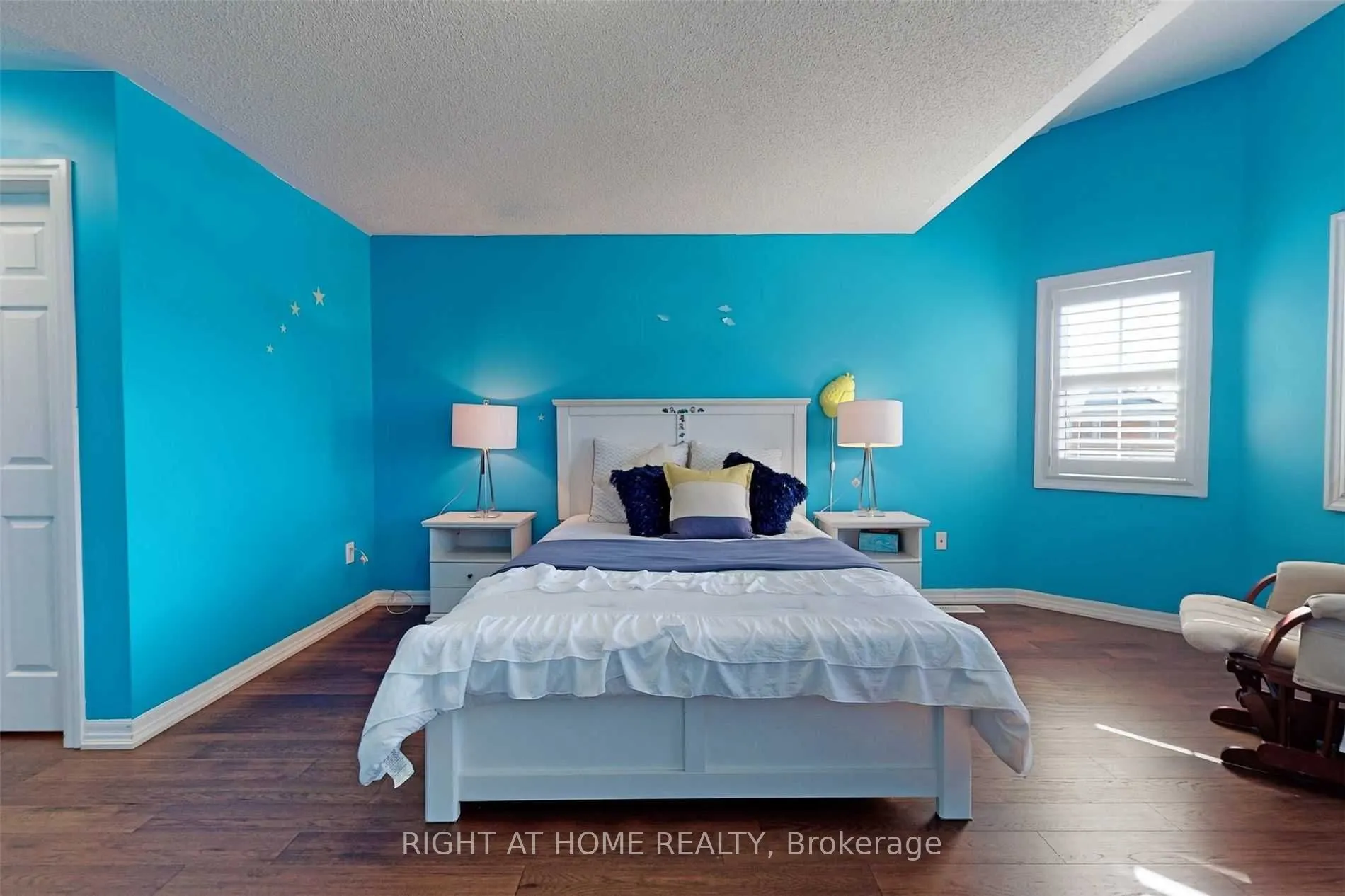 1368 Connaught Terrace