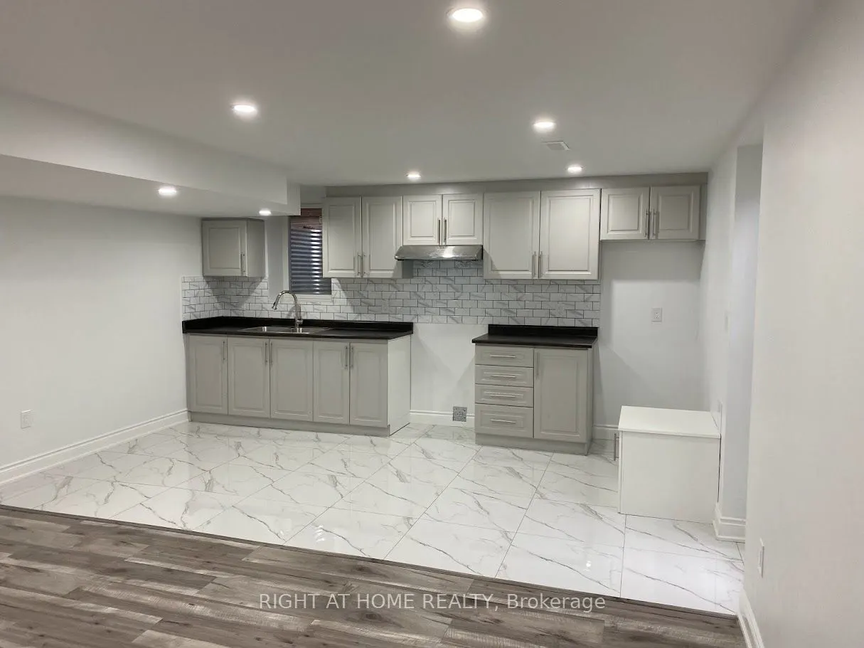 1368 Connaught Terrace