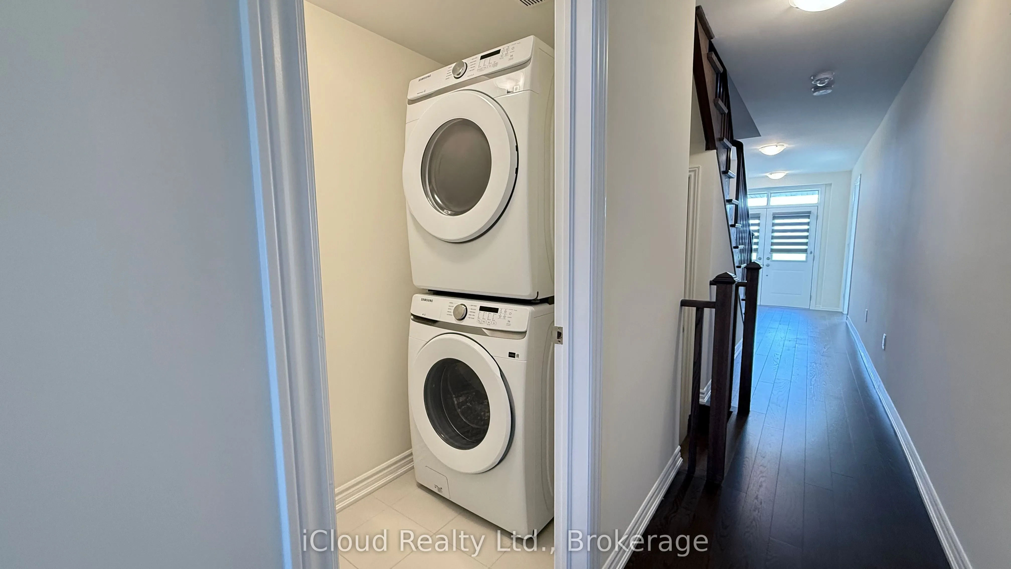 79 Donald Ficht Crescent W