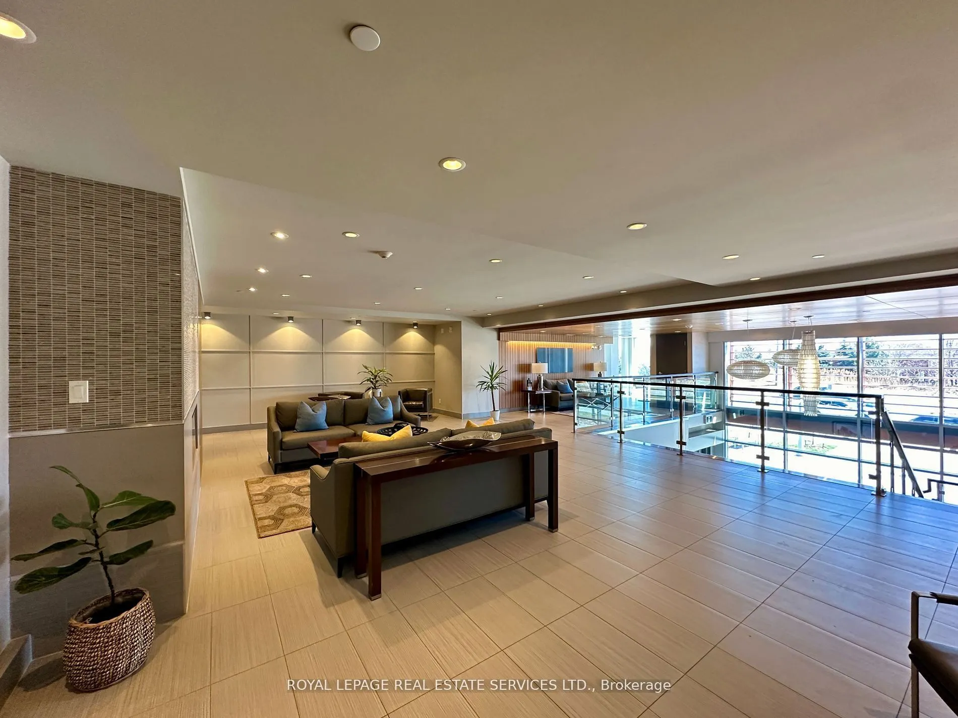 3028 Creekshore Common, #410