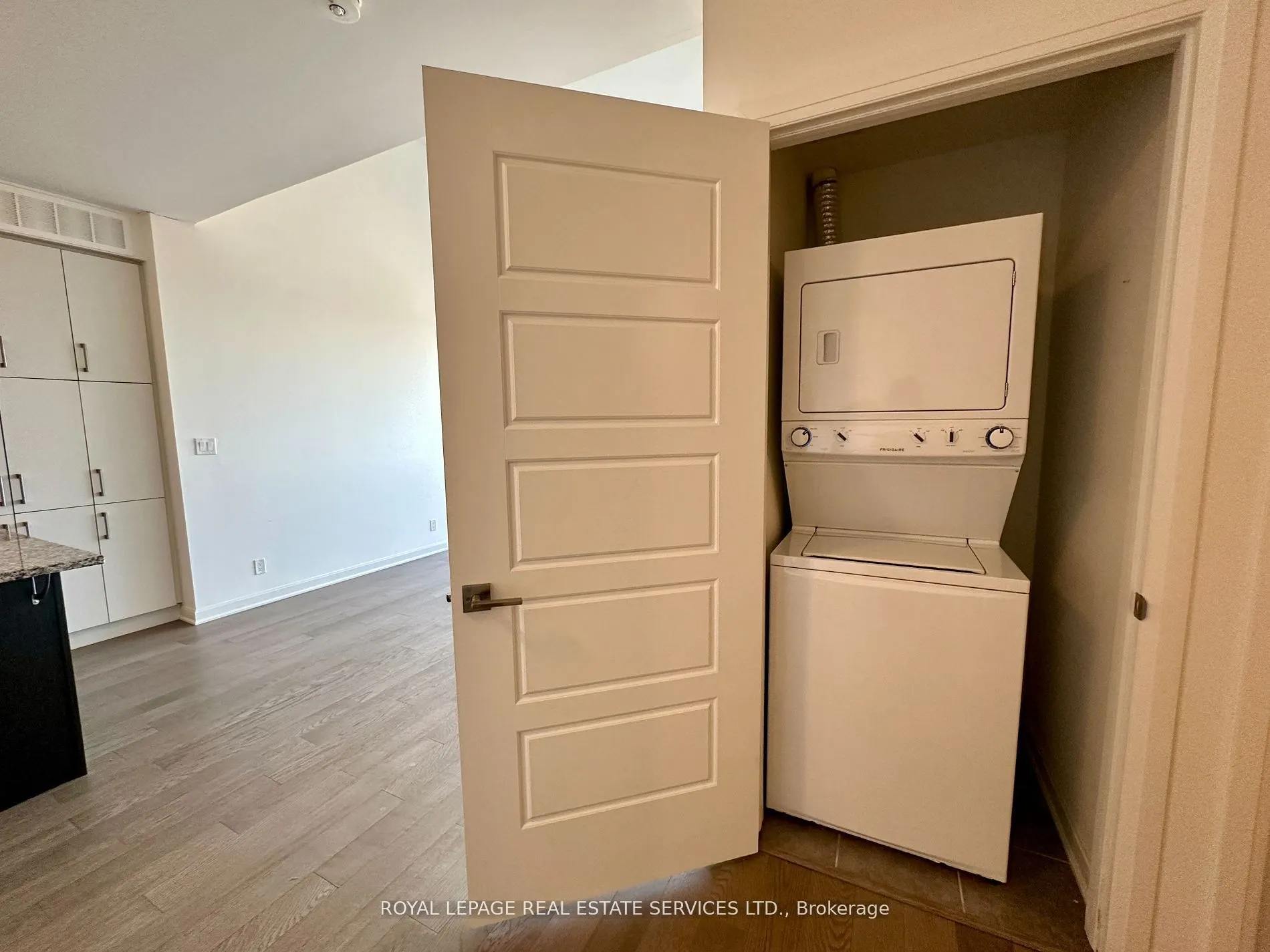 3028 Creekshore Common, #410
