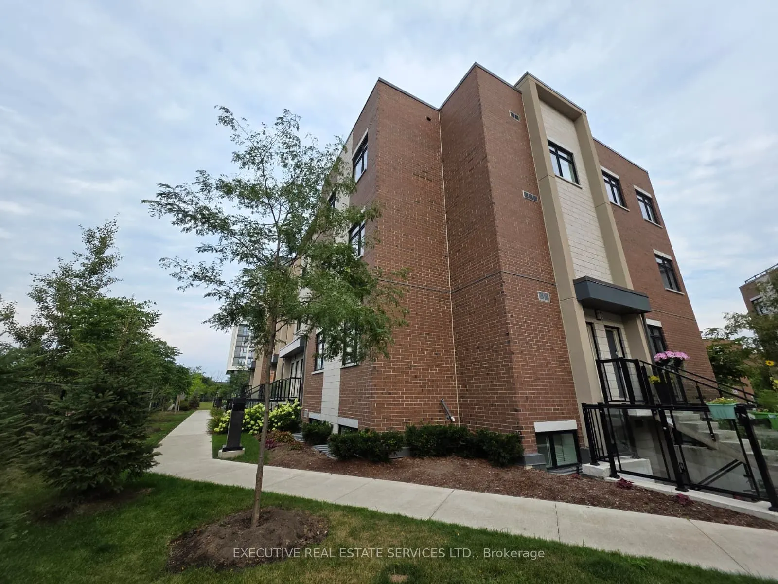 1095 Douglas Mccurdy Comm Drive, #159
