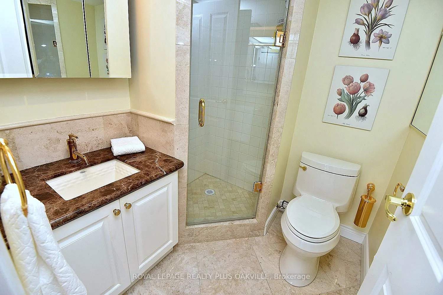 5280 Lakeshore Road, #404