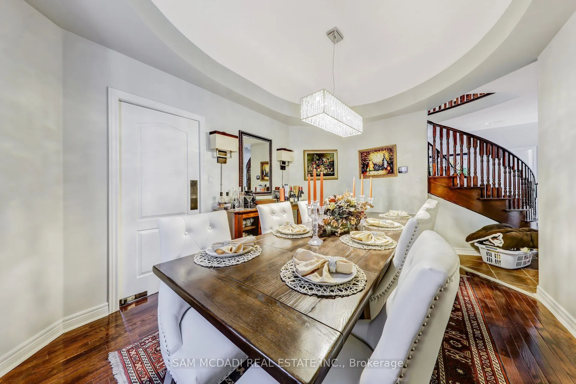 3306 Fox Run Circle