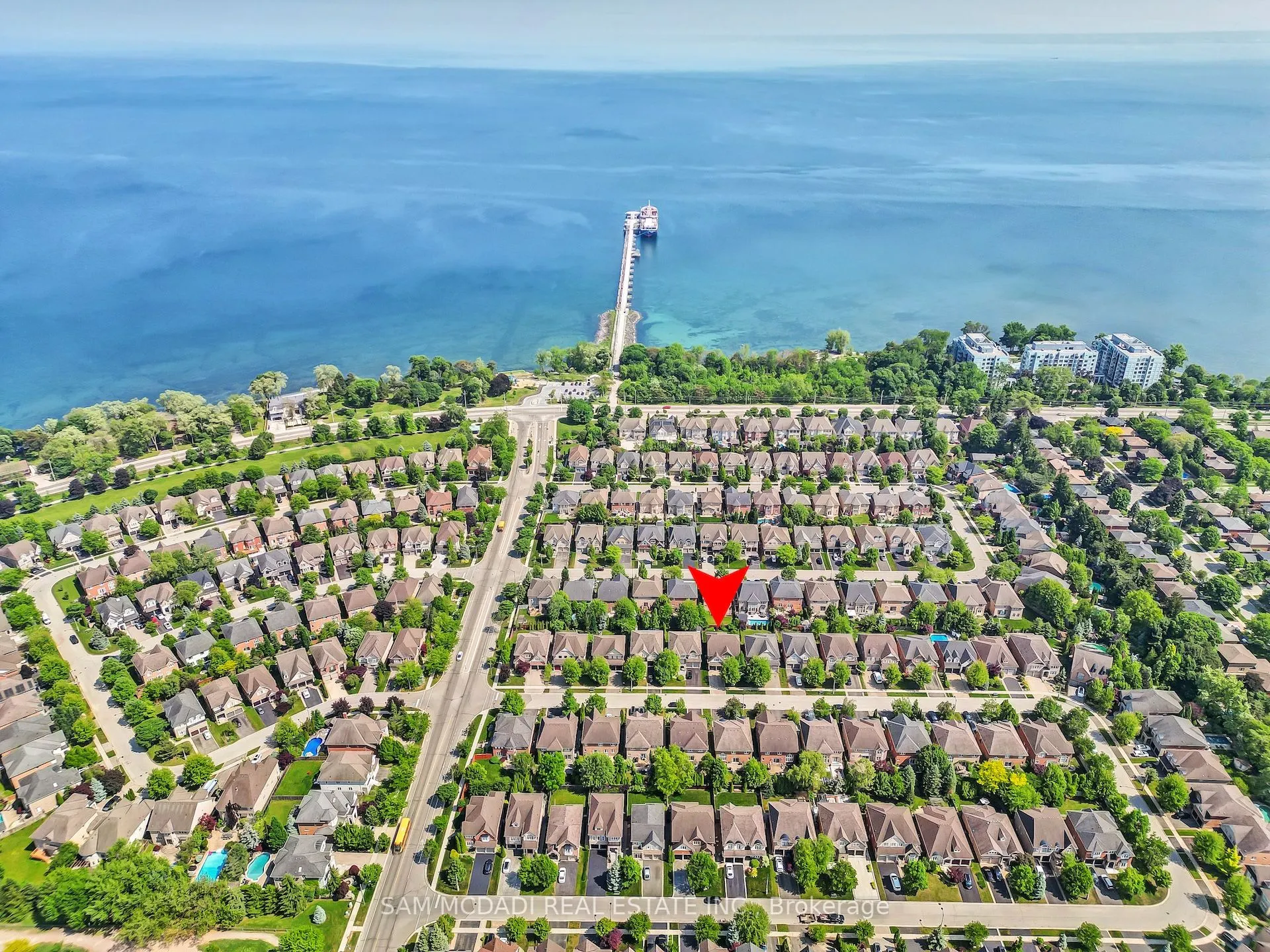 3306 Fox Run Circle