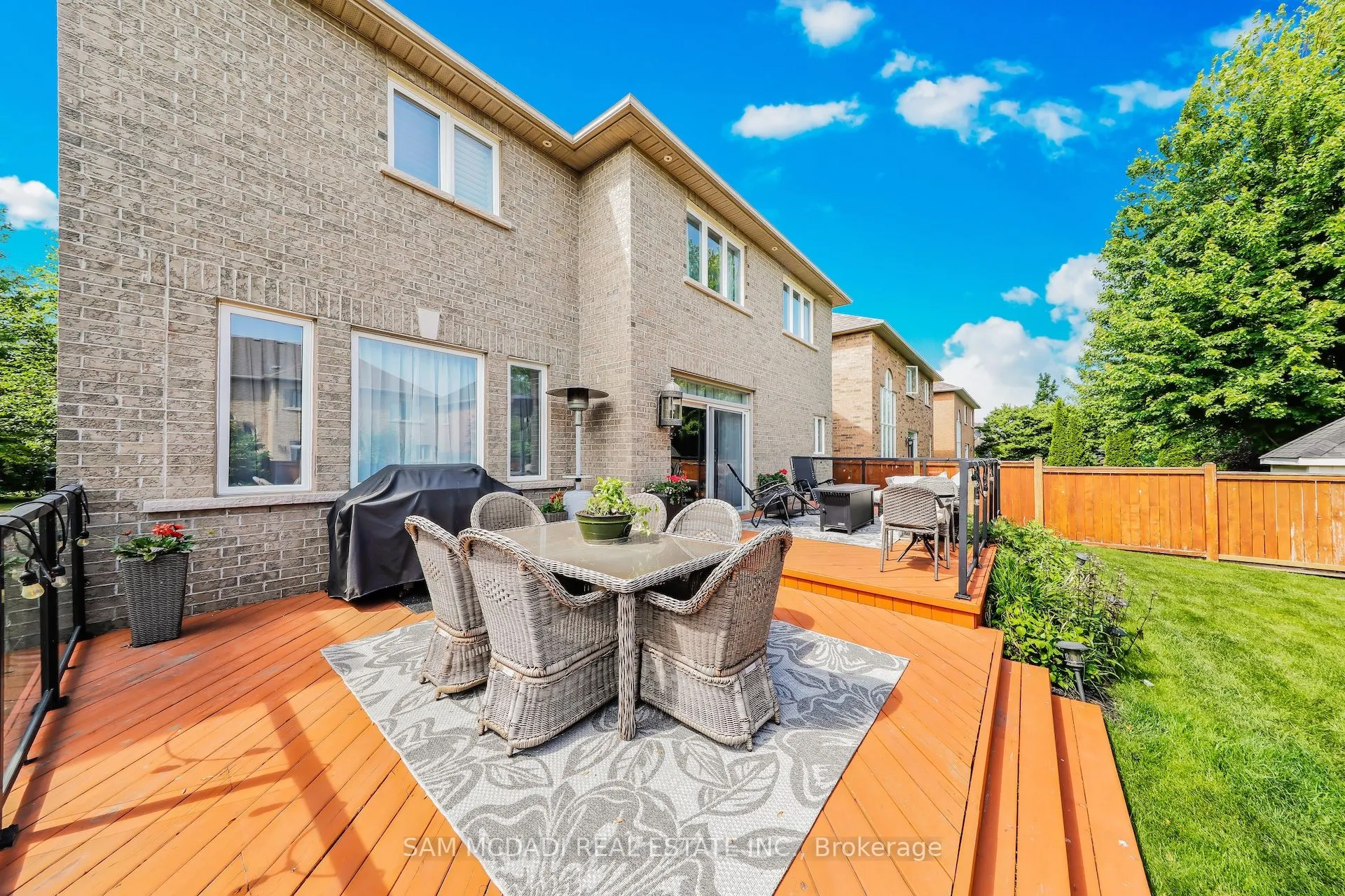 3306 Fox Run Circle