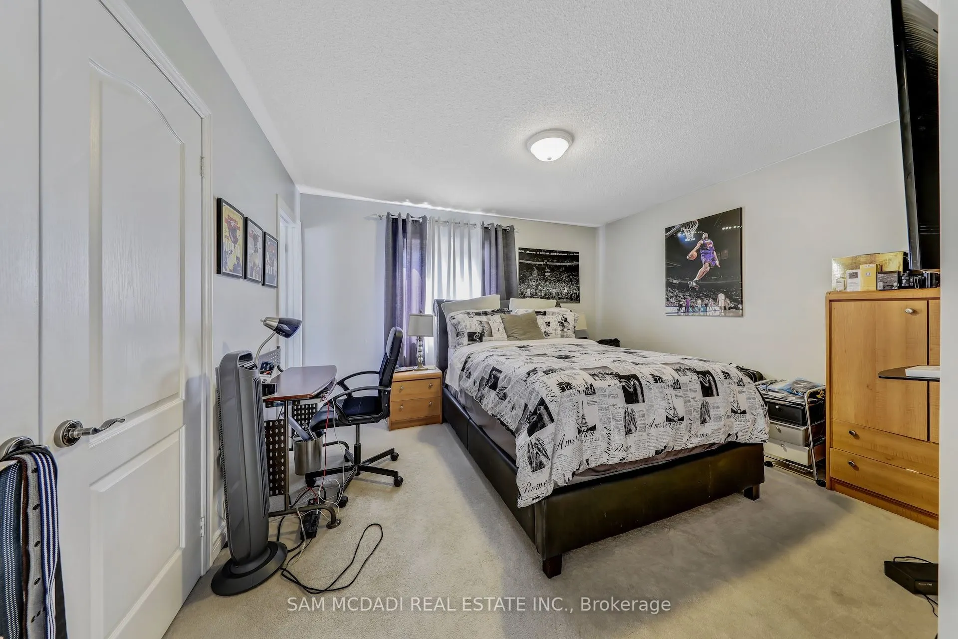 3306 Fox Run Circle