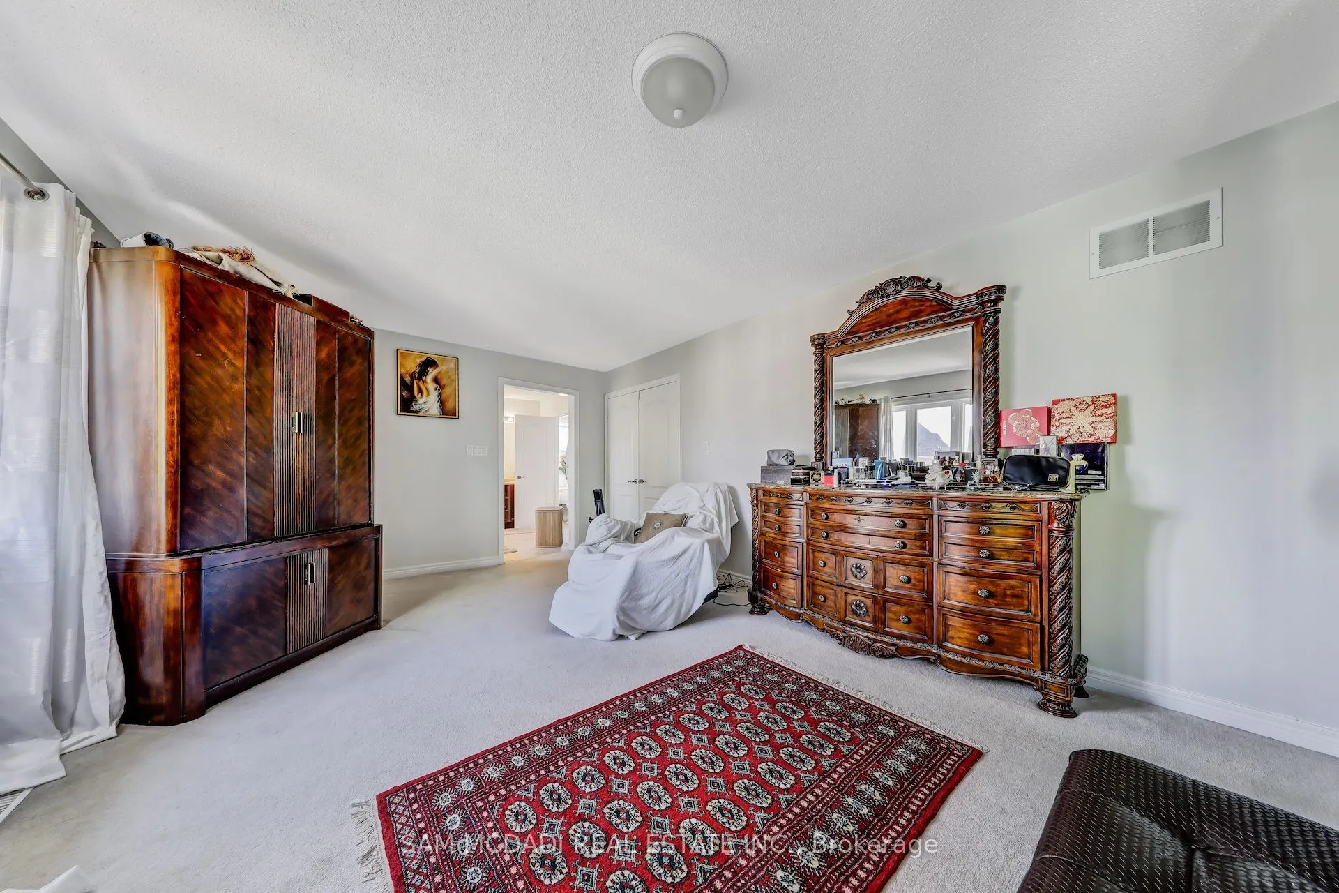 3306 Fox Run Circle