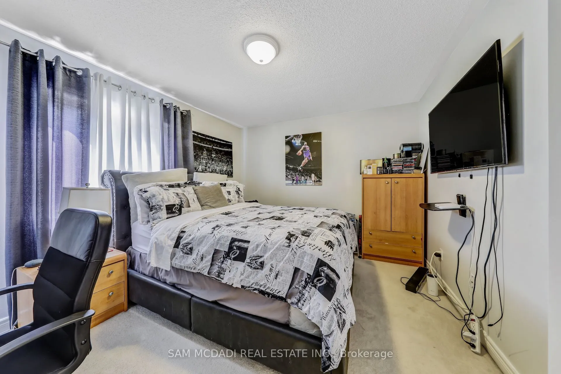 3306 Fox Run Circle