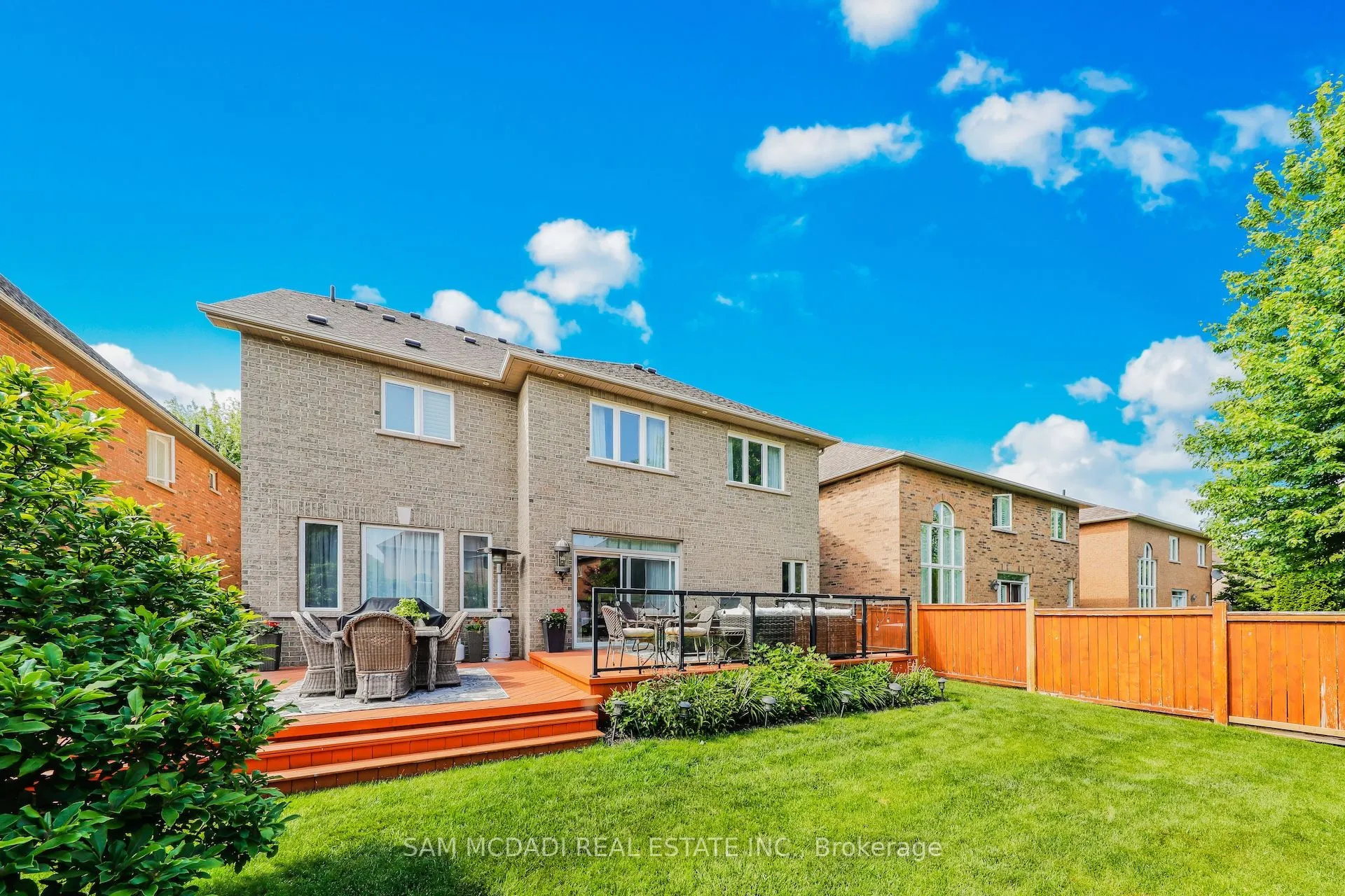 3306 Fox Run Circle