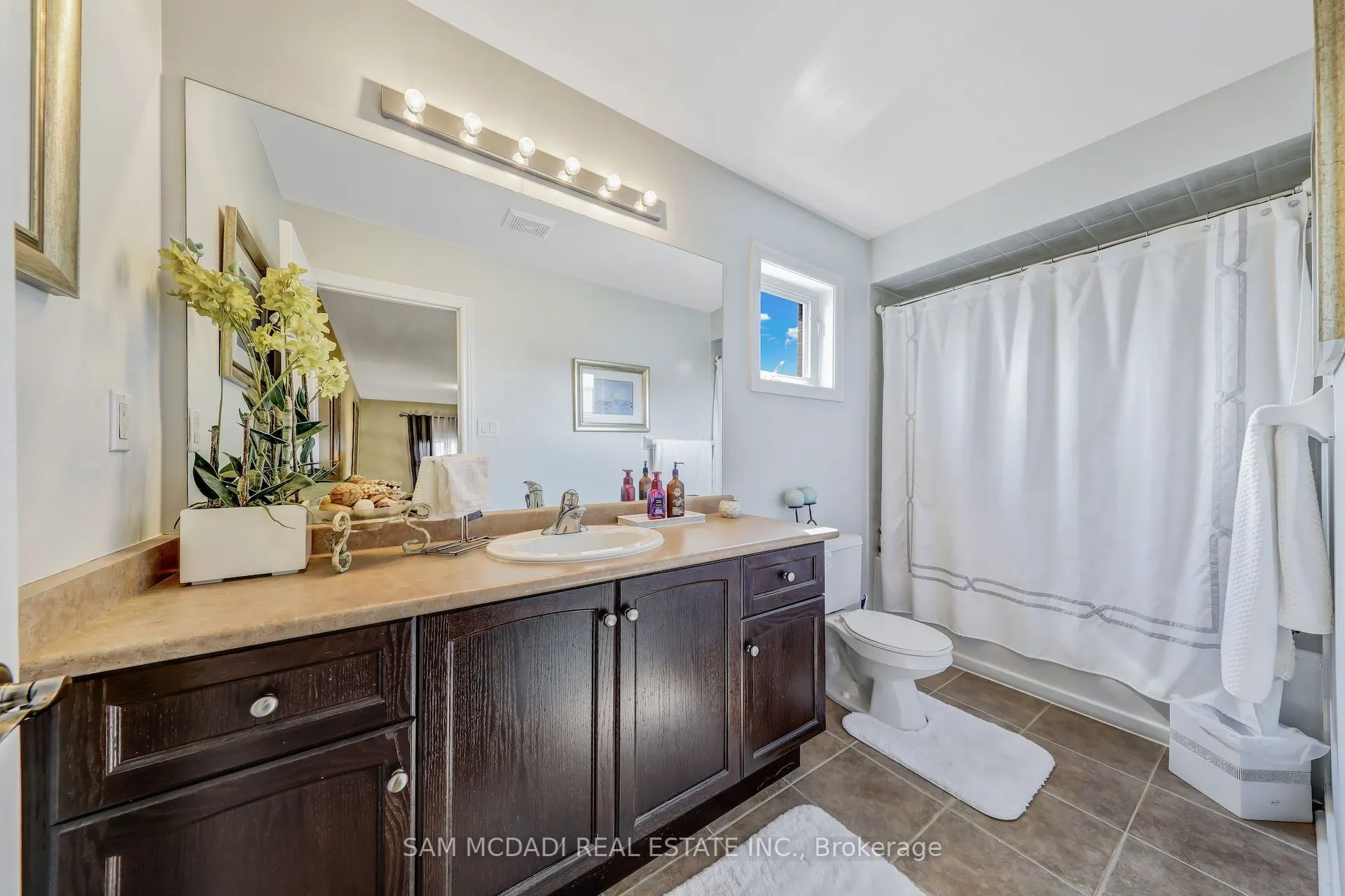 3306 Fox Run Circle
