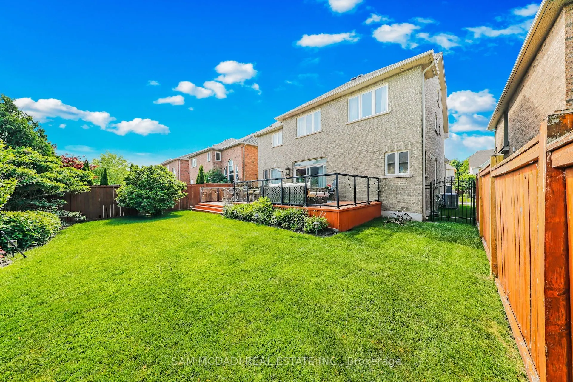 3306 Fox Run Circle