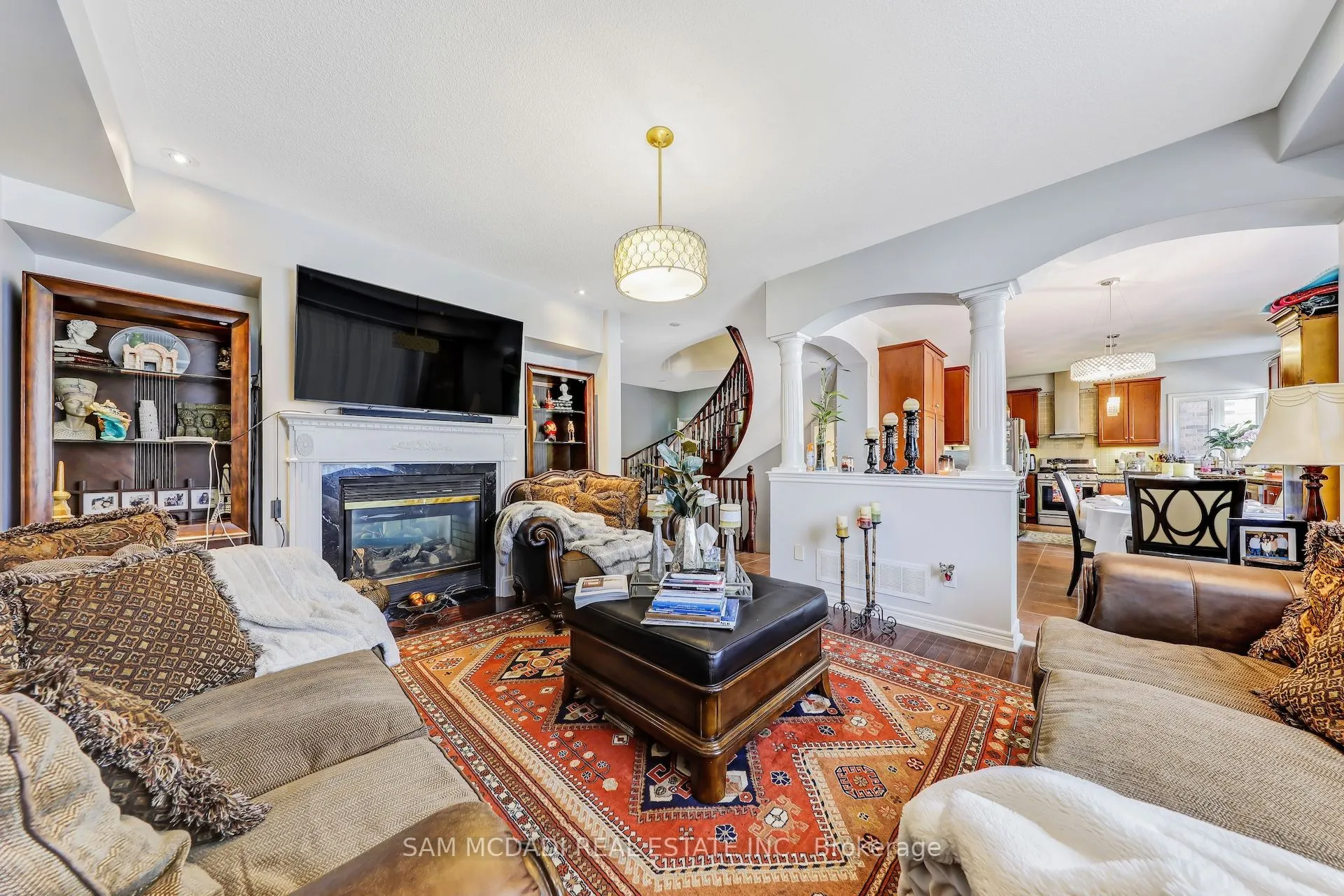 3306 Fox Run Circle
