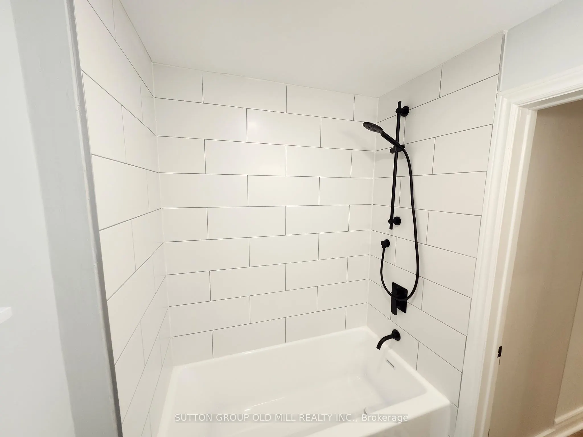 668 Willard Avenue, #5