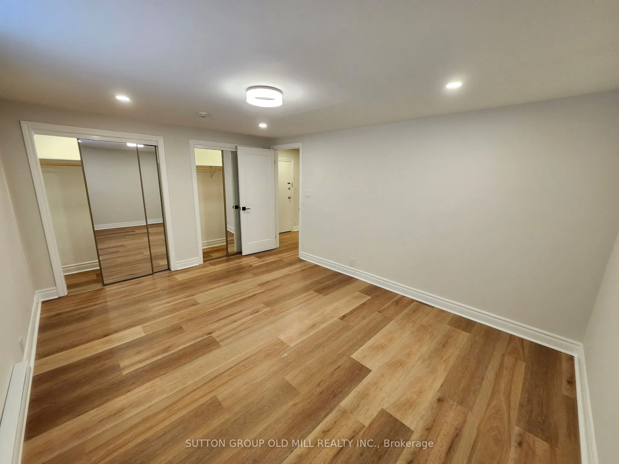 668 Willard Avenue, #5