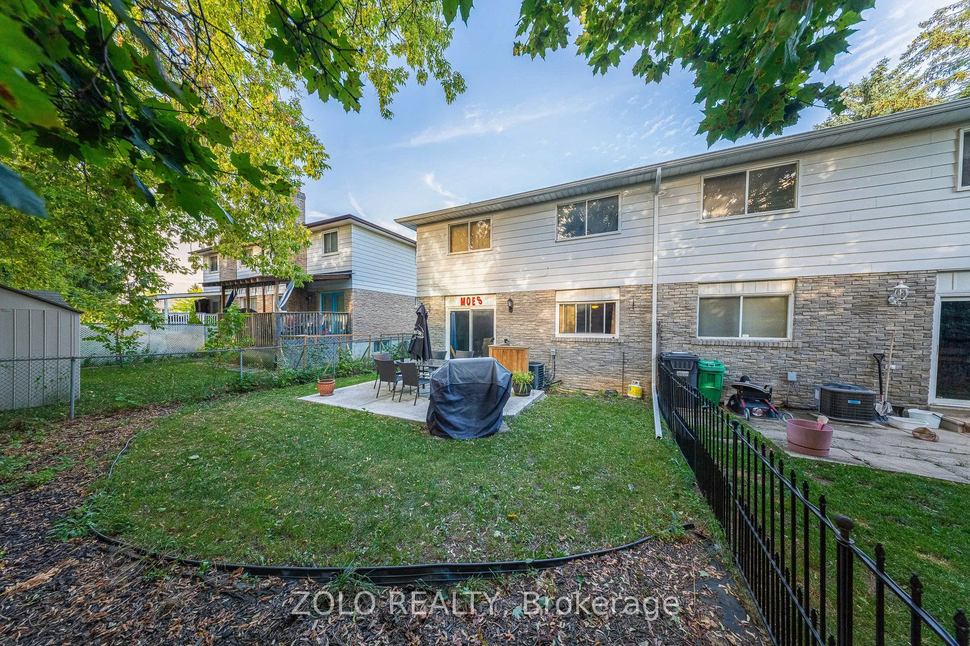 90 Ivybridge Drive