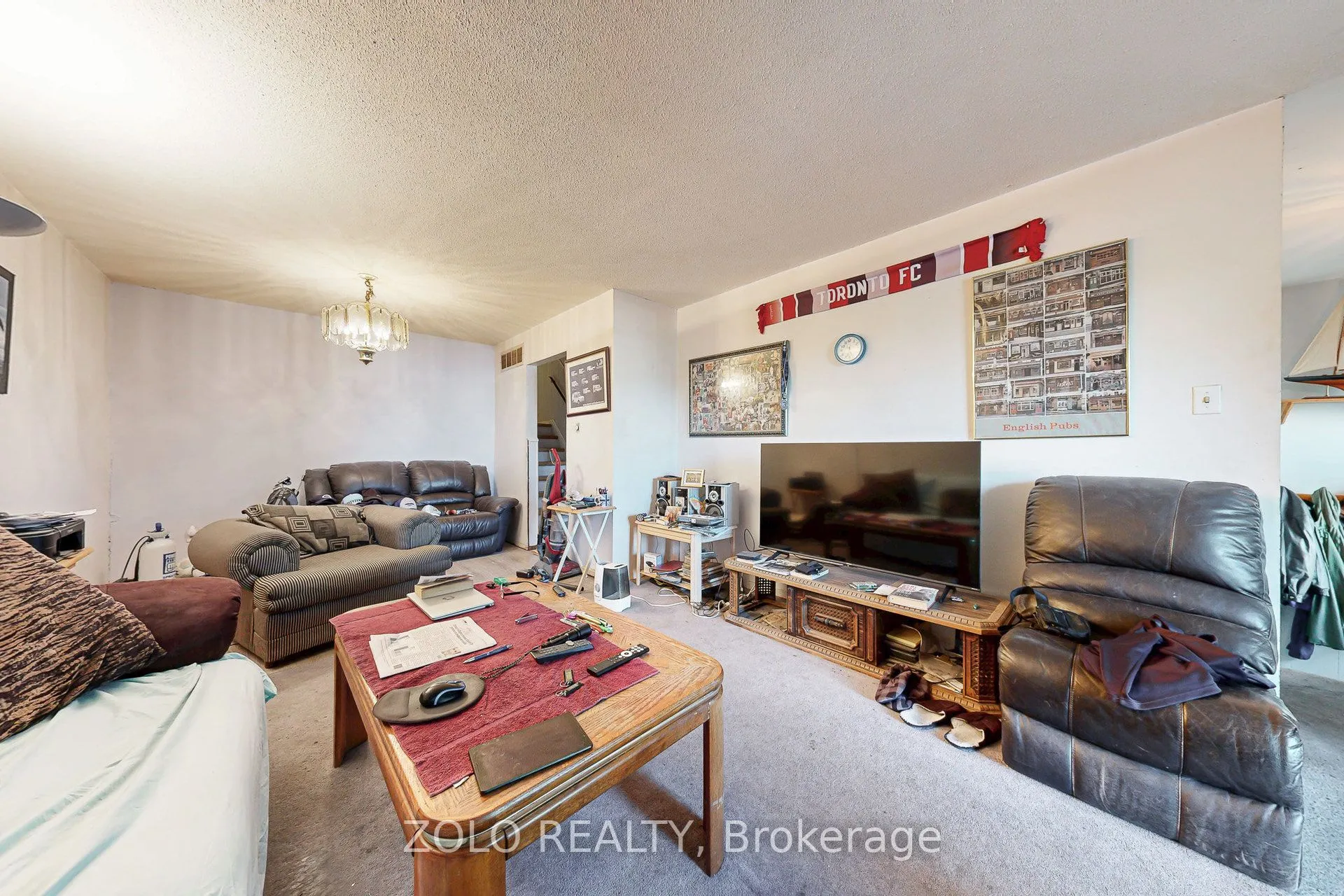 90 Ivybridge Drive