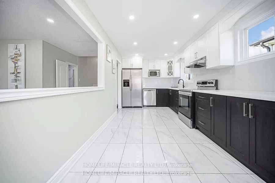 3777 Woodruff Crescent