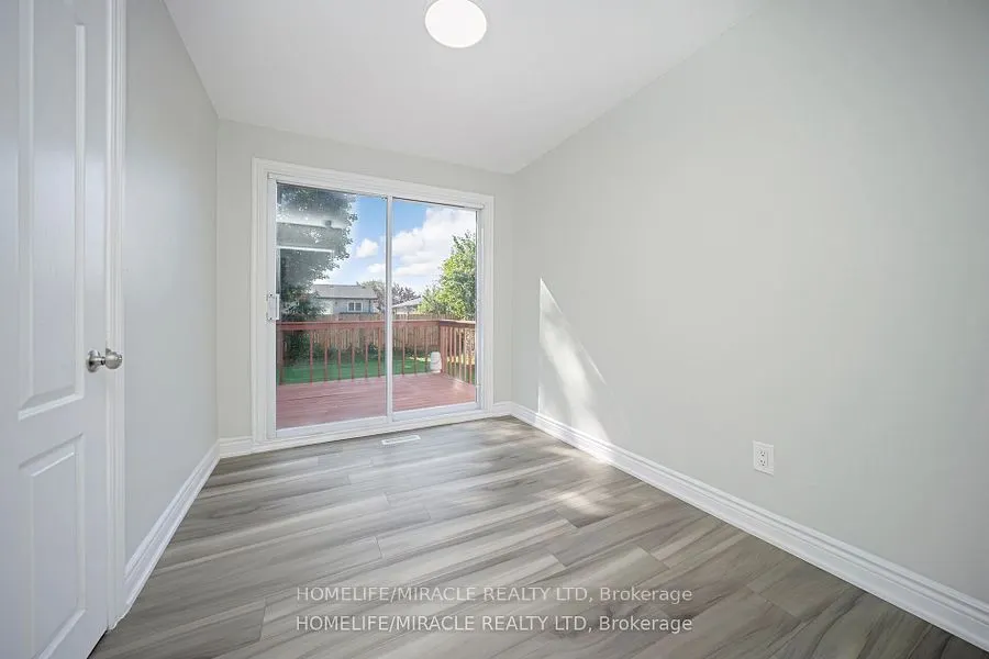 3777 Woodruff Crescent