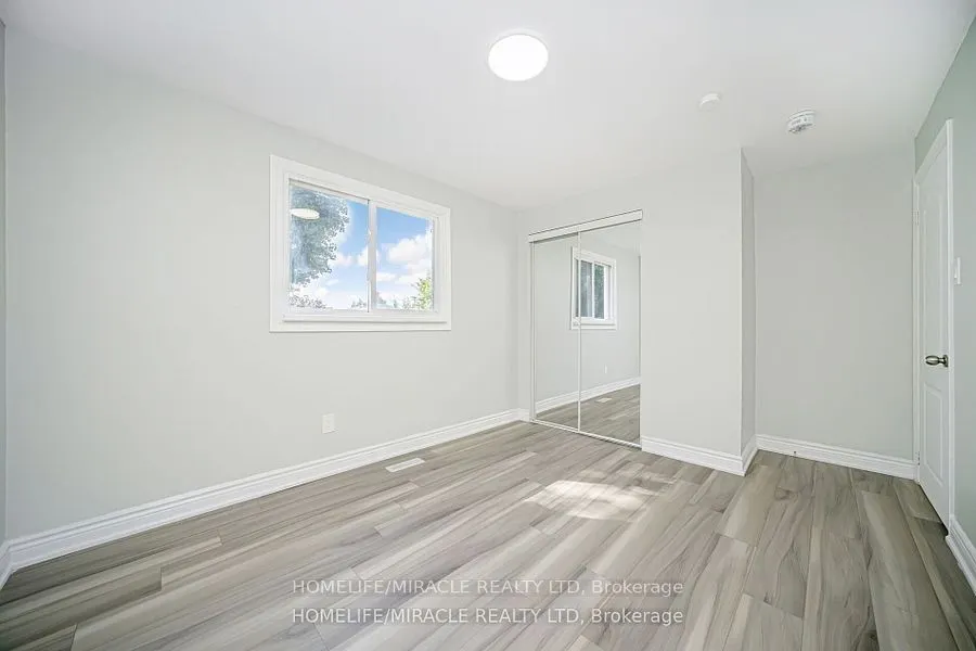 3777 Woodruff Crescent