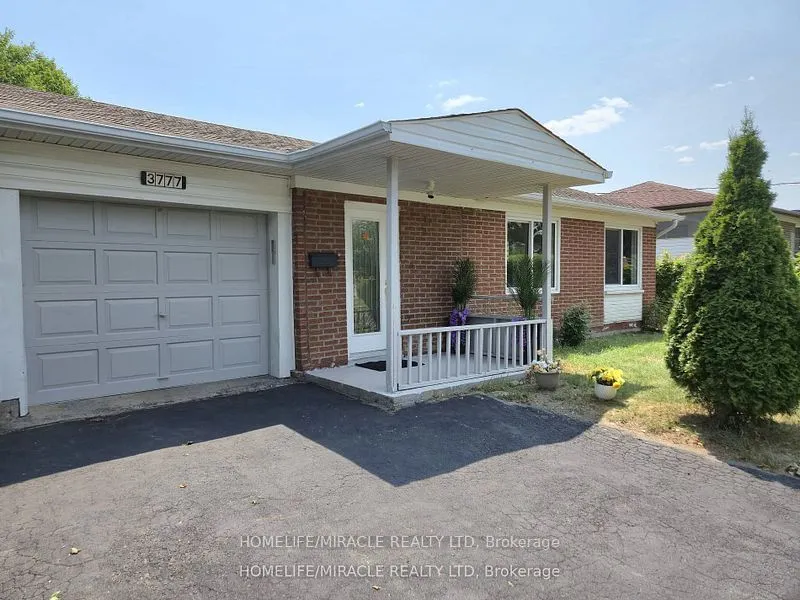 3777 Woodruff Crescent