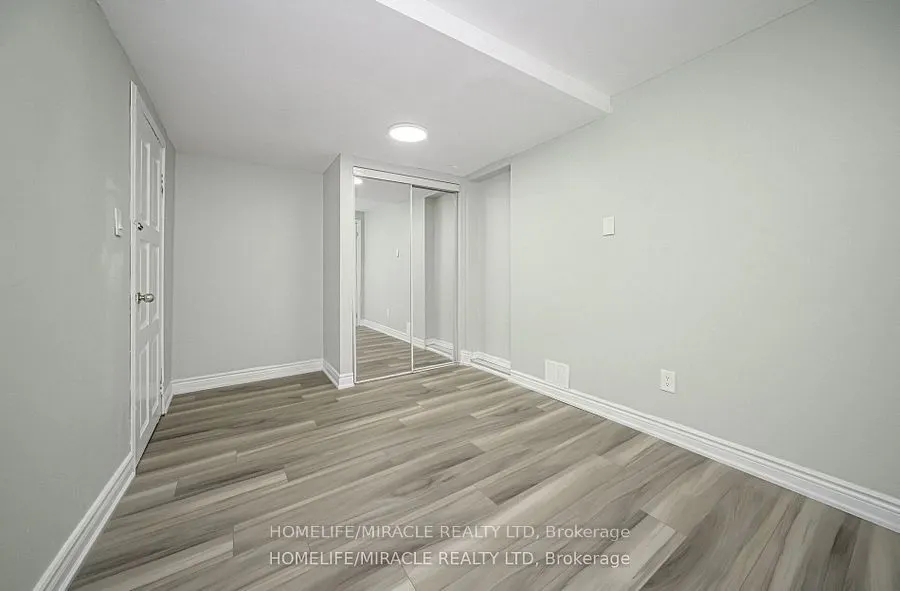 3777 Woodruff Crescent