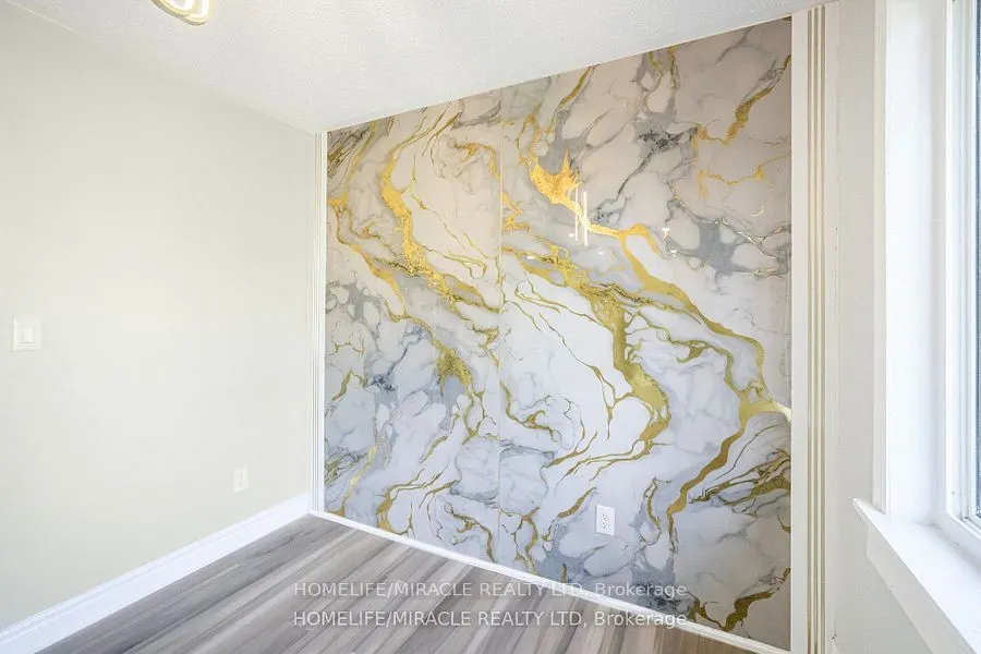 3777 Woodruff Crescent