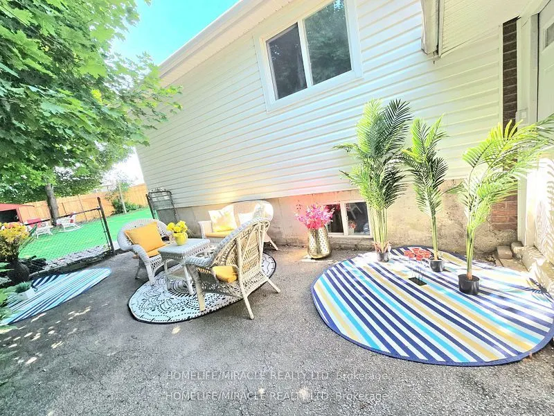 3777 Woodruff Crescent