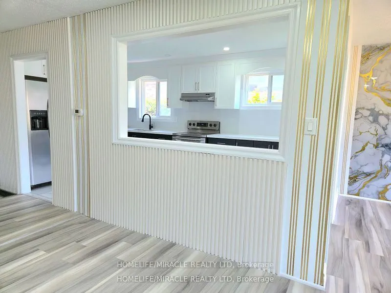 3777 Woodruff Crescent