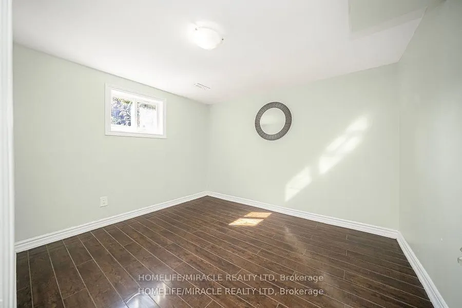 3777 Woodruff Crescent