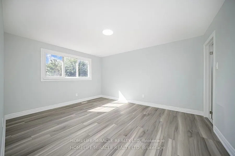 3777 Woodruff Crescent