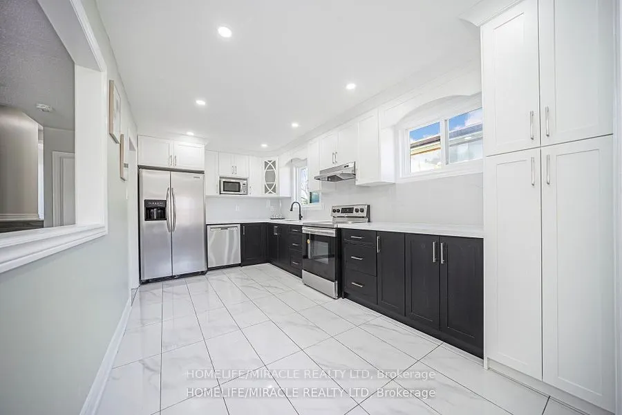 3777 Woodruff Crescent