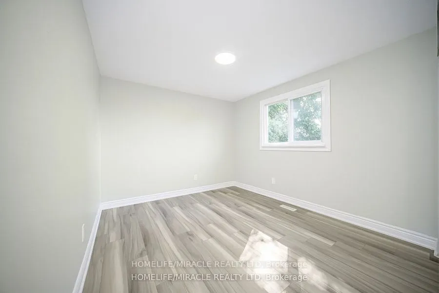 3777 Woodruff Crescent