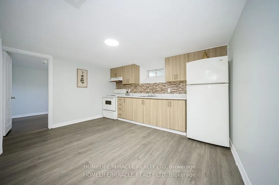 3777 Woodruff Crescent